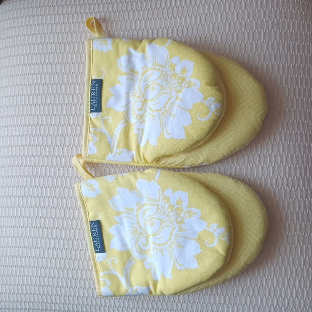 Lauren Ralph Lauren Yellow Oven Mitts
